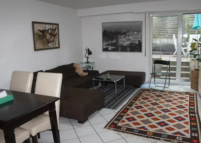 2 Mit Eigenen Terrasse 度假居